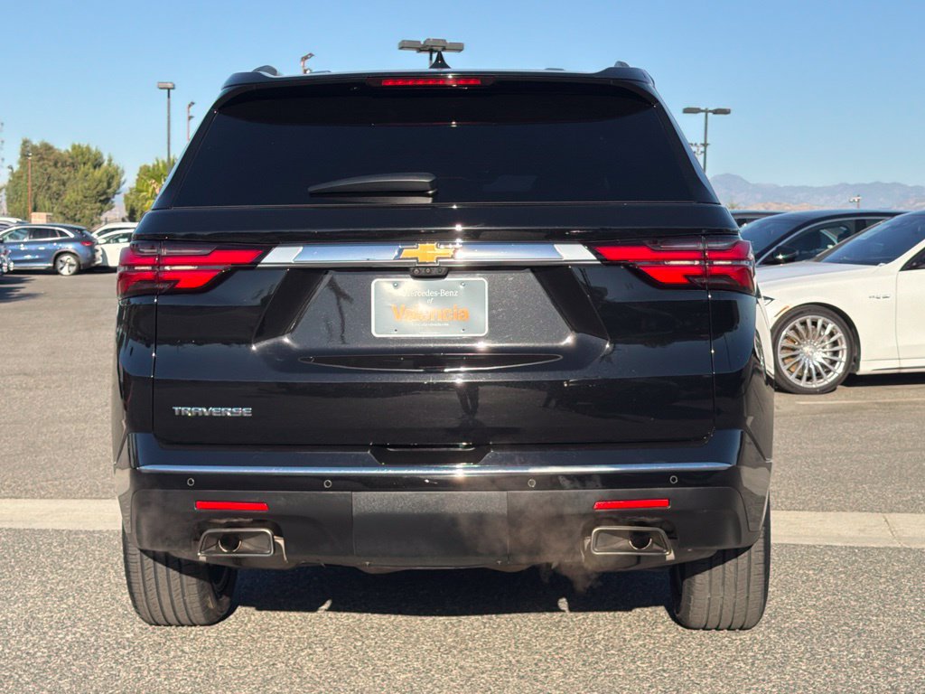 Used 2022 Chevrolet Traverse High Country w/ LPO, Cargo Package FWD image 9