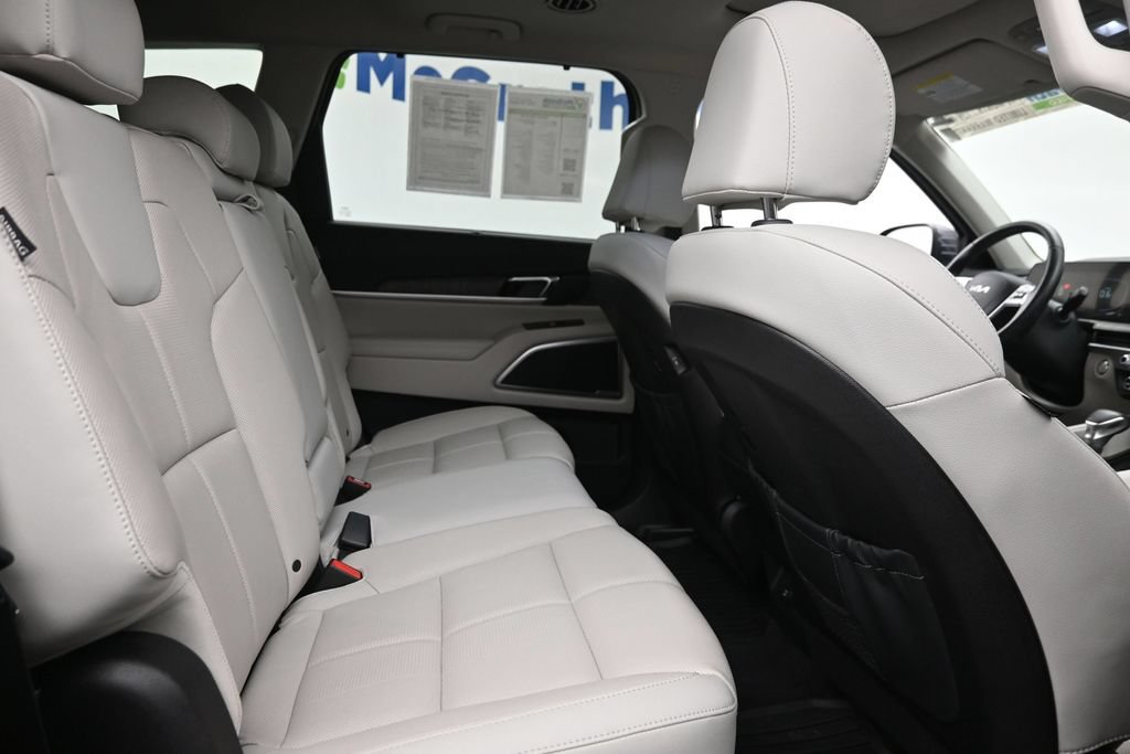 Used 2023 Kia Telluride EX FWD image 10