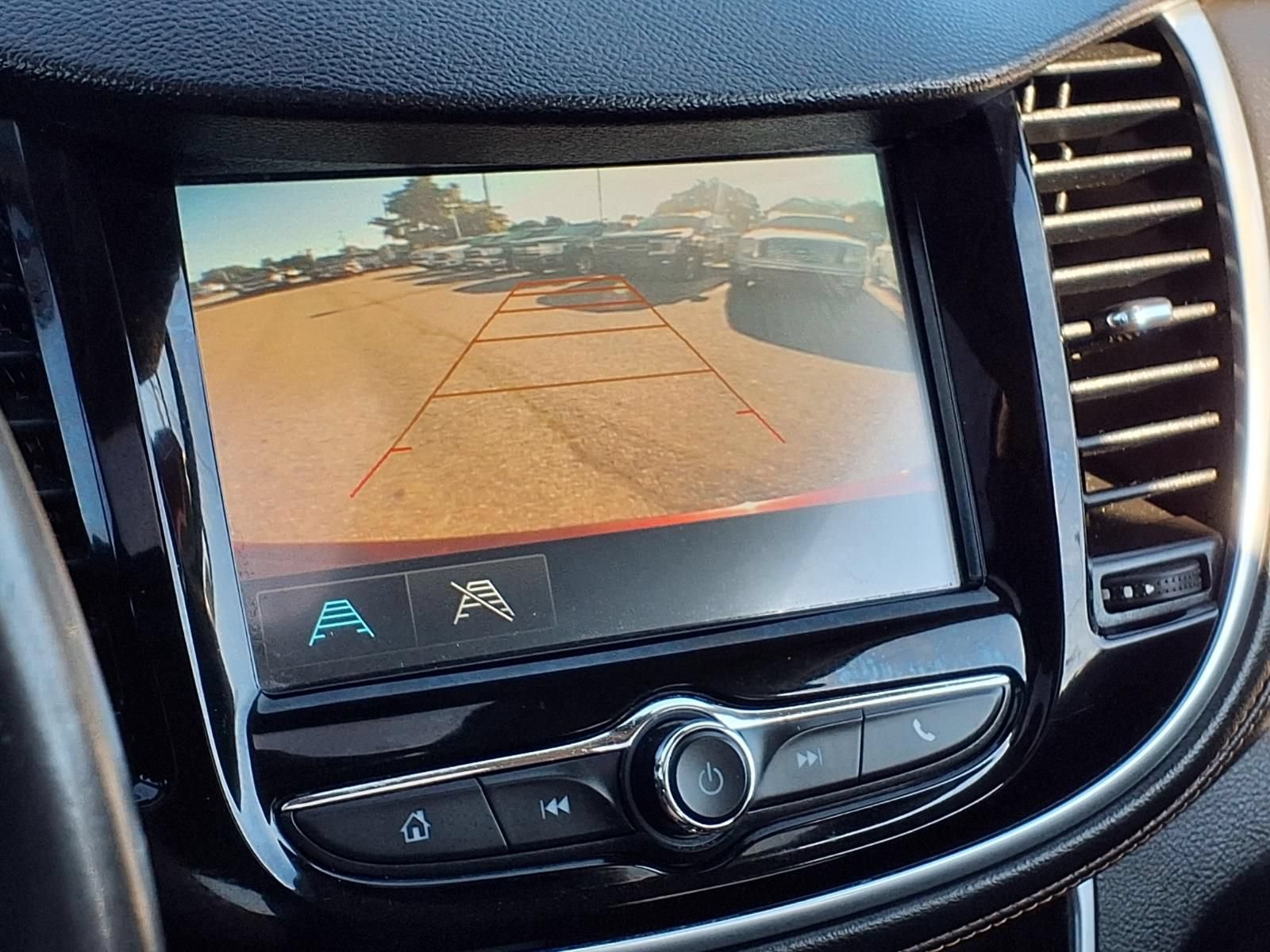 Used 2017 Chevrolet Trax Premier FWD image 23