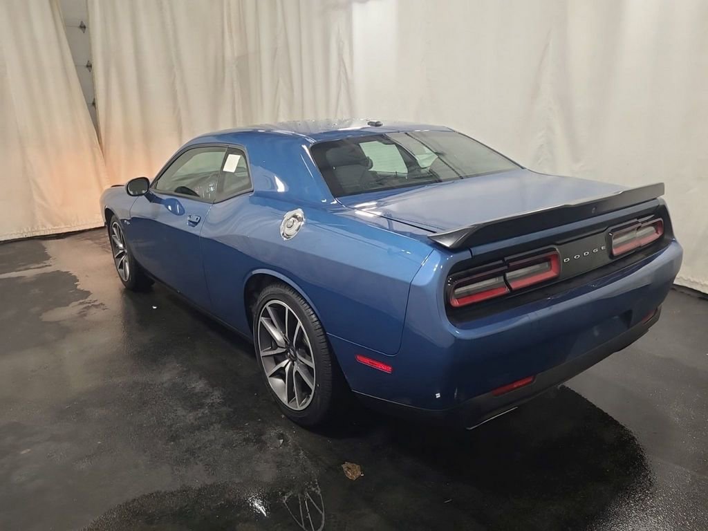 Used 2023 Dodge Challenger R/T RWD image 4