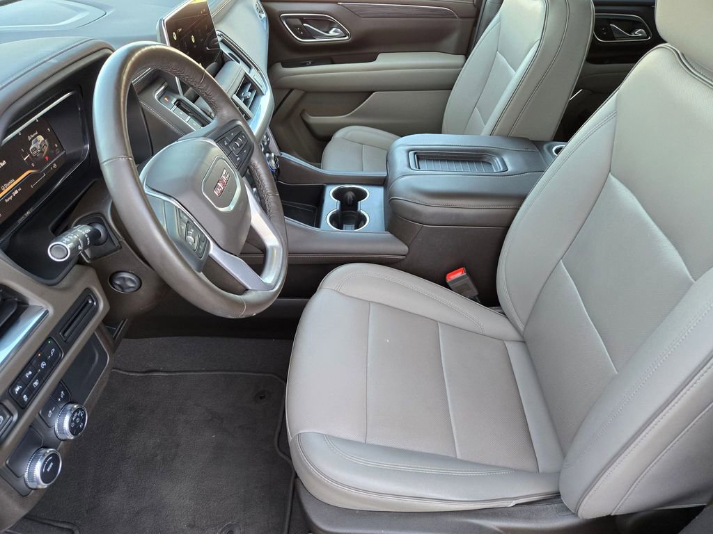 Used 2022 GMC Yukon SLT w/ SLT Premium Package image 9