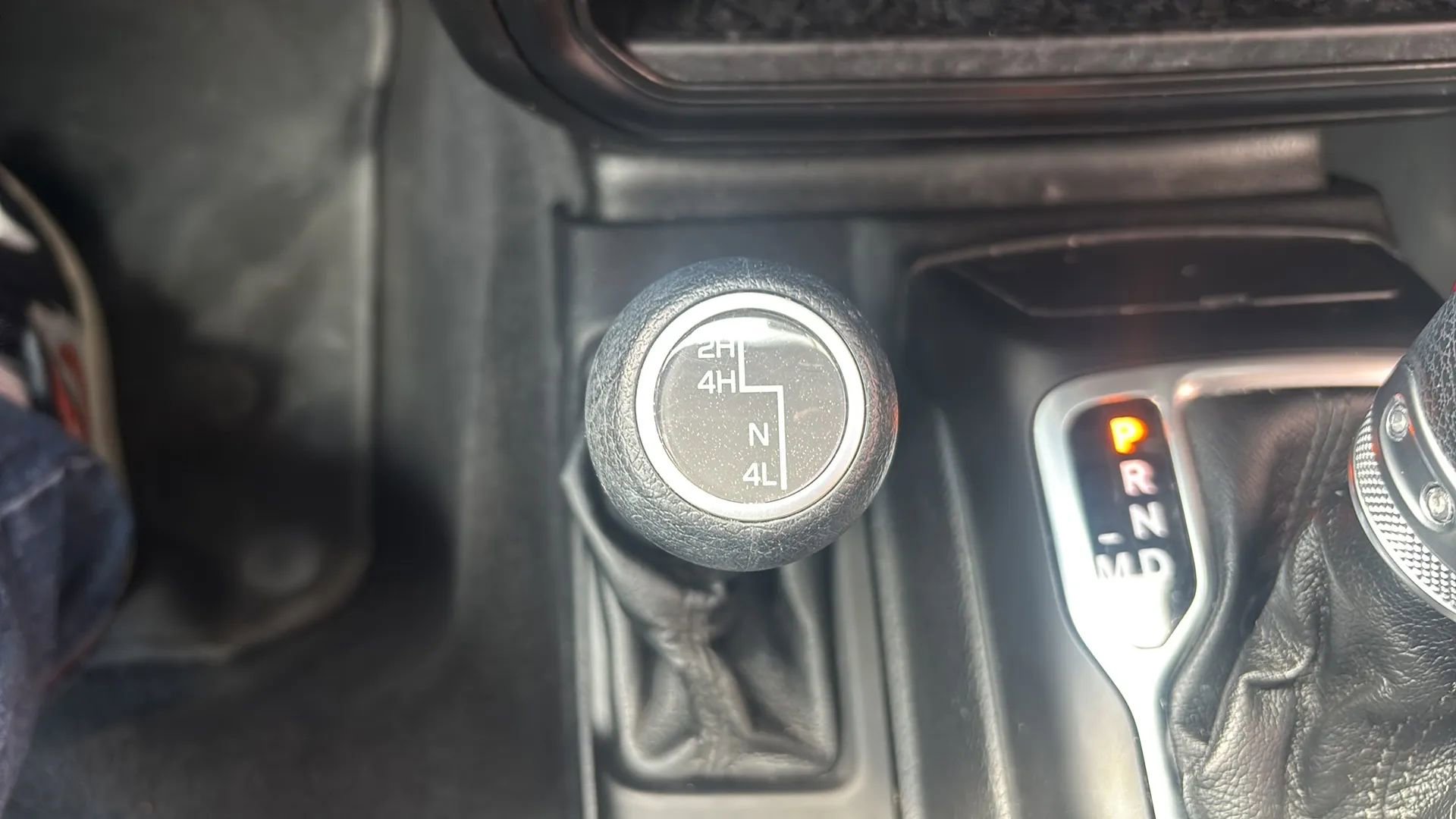 Used 2020 Jeep Wrangler Unlimited Sport S AWD/4WD image 25
