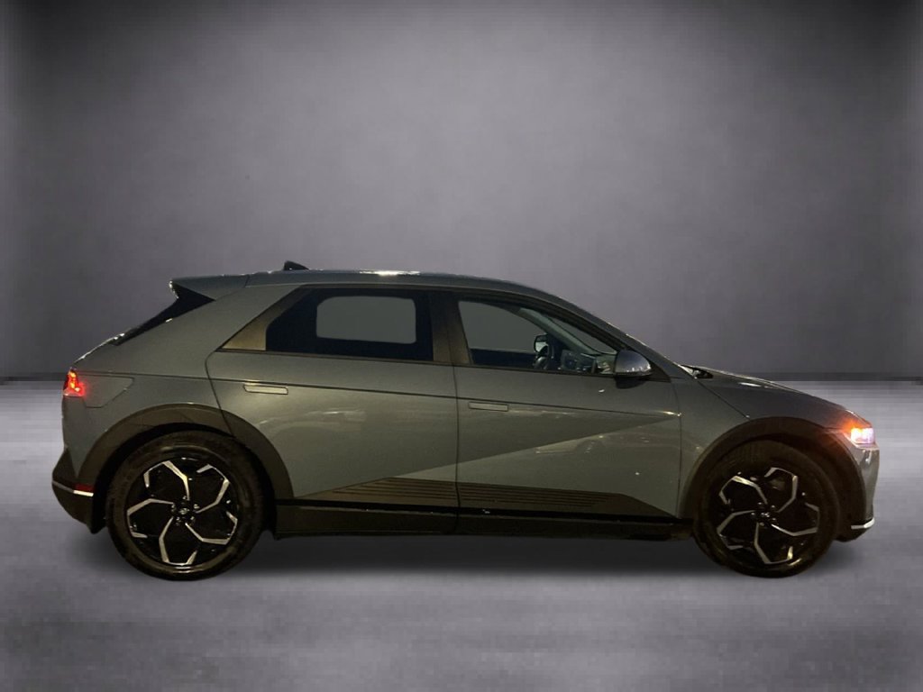 Certified 2024 Hyundai Ioniq 5 SE RWD image 9