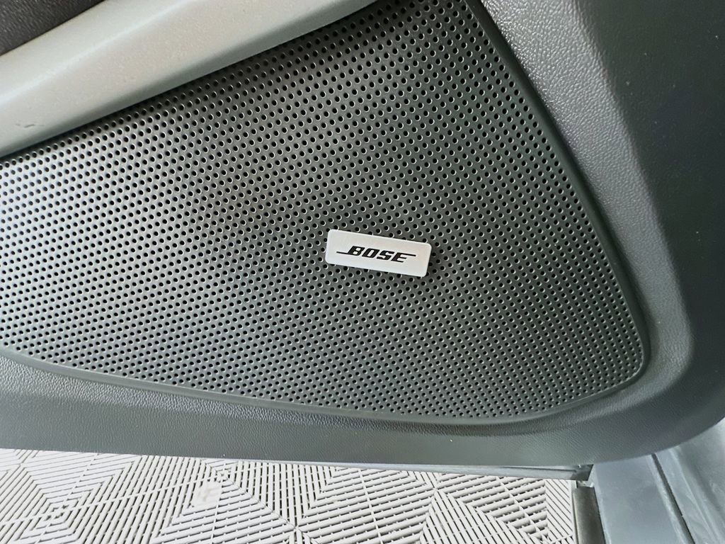 Used 2024 Chevrolet Camaro LT w/ Technology Package image 18