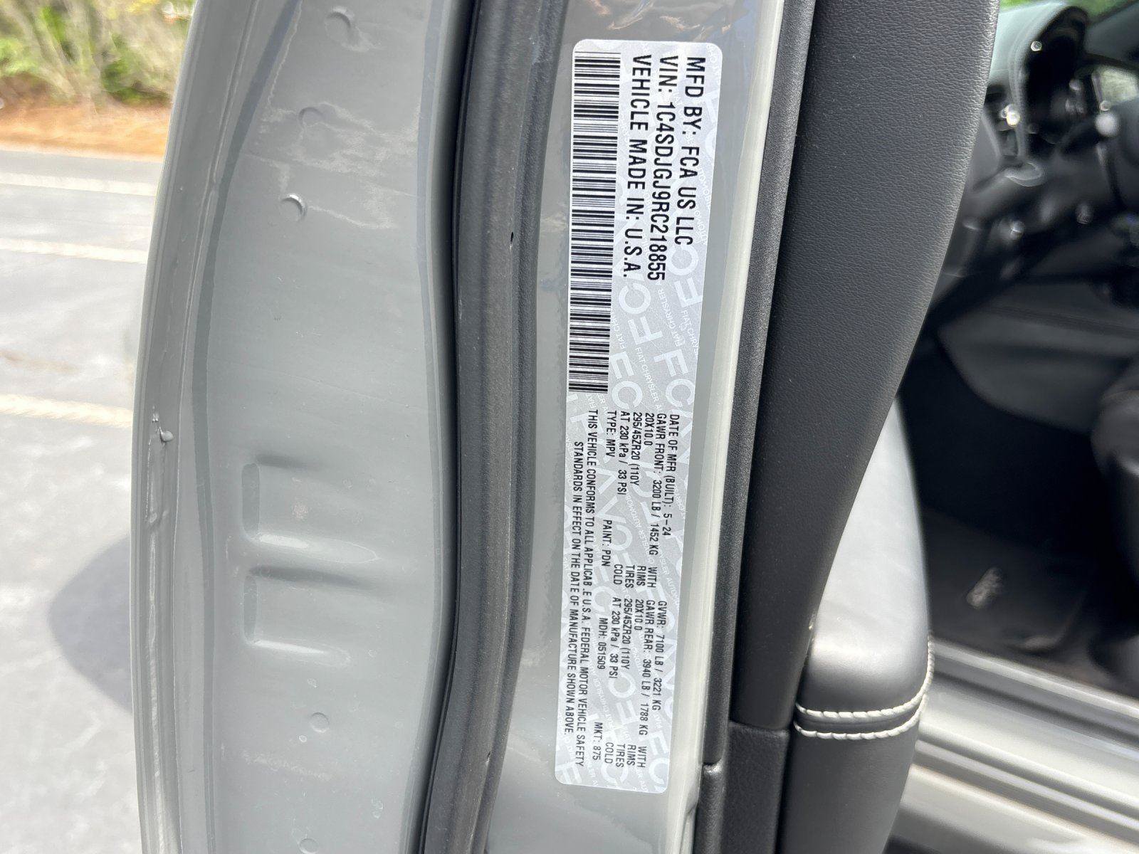 Used 2024 Dodge Durango SRT AWD/4WD image 12