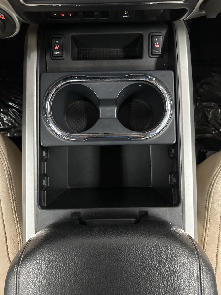 Used 2016 Nissan Titan SL image 25