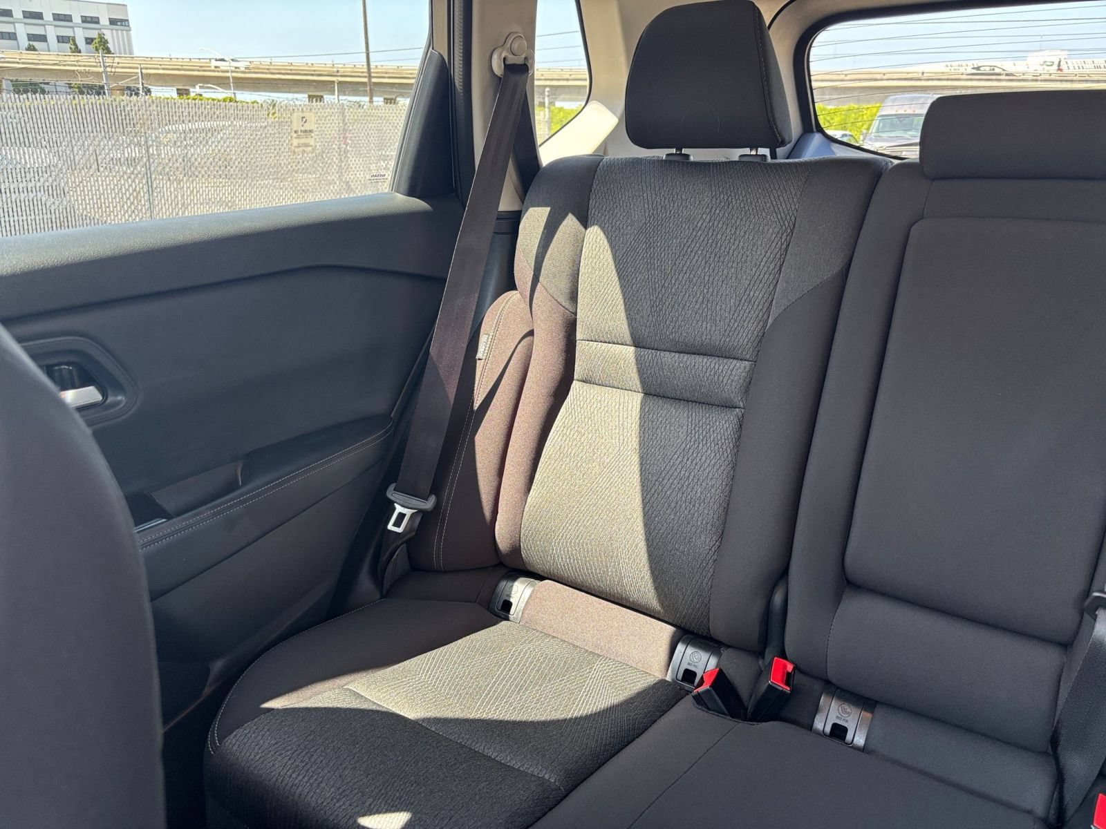 Used 2025 Nissan Rogue SV FWD image 41