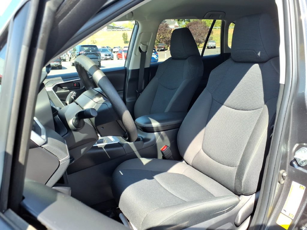 Certified 2024 Toyota RAV4 LE FWD image 2
