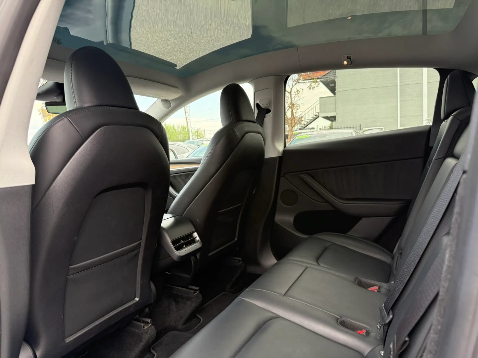 Used 2023 Tesla Model Y Long Range AWD/4WD image 13