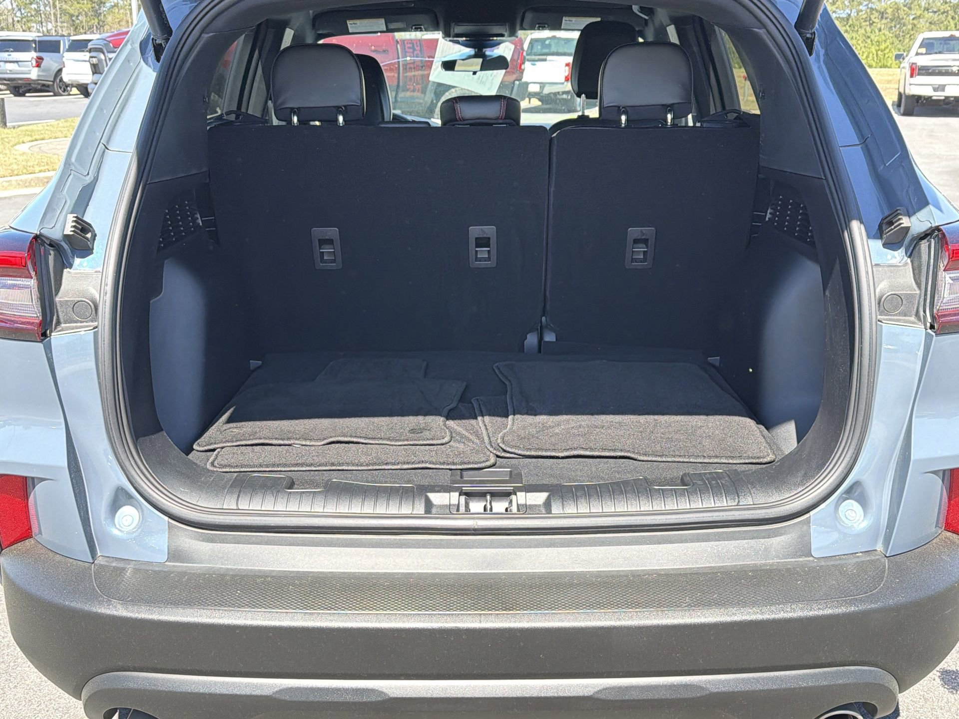 Used 2025 Ford Escape ST-Line w/ Cold Weather Package image 23