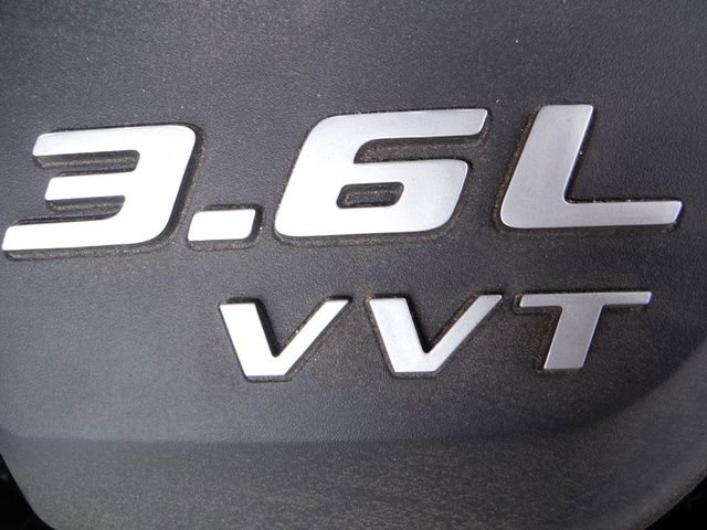 Certified 2018 Chrysler 300 Touring L image 7