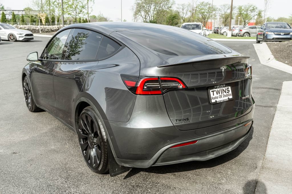 Used 2022 Tesla Model Y Performance AWD/4WD image 36