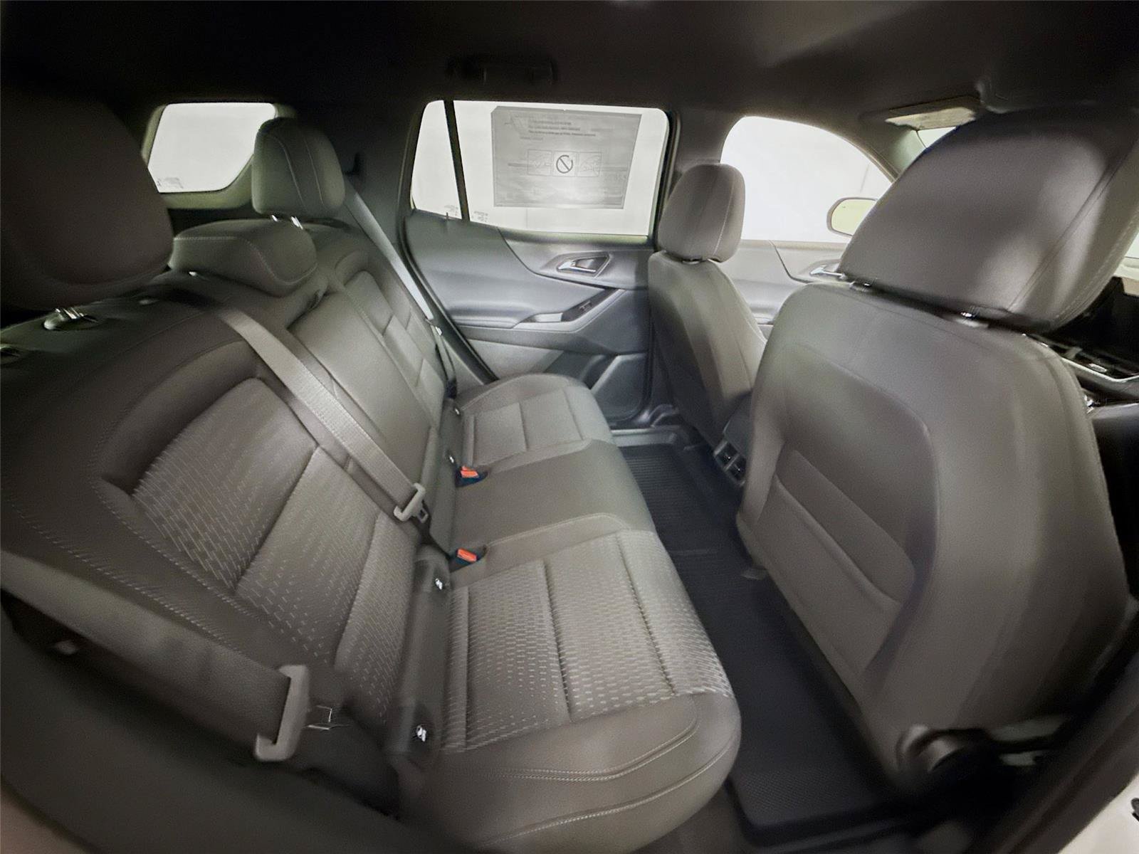 New 2026 Chevrolet Equinox LT AWD/4WD image 19
