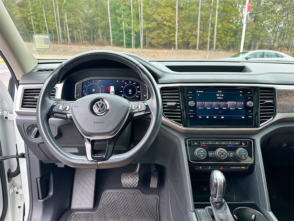 Used 2019 Volkswagen Atlas SEL Premium image 19