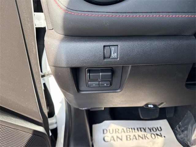 Used 2023 Chevrolet Colorado Z71 w/ Z71 Convenience Package 2 image 28