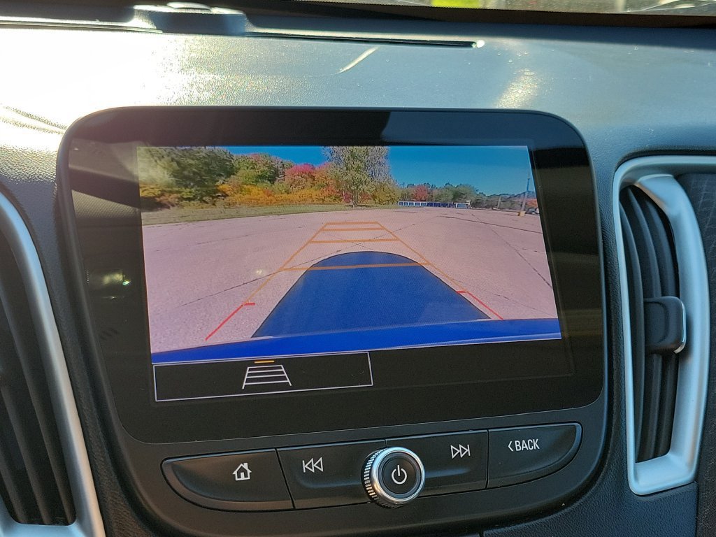 Used 2024 Chevrolet Malibu LT FWD image 24
