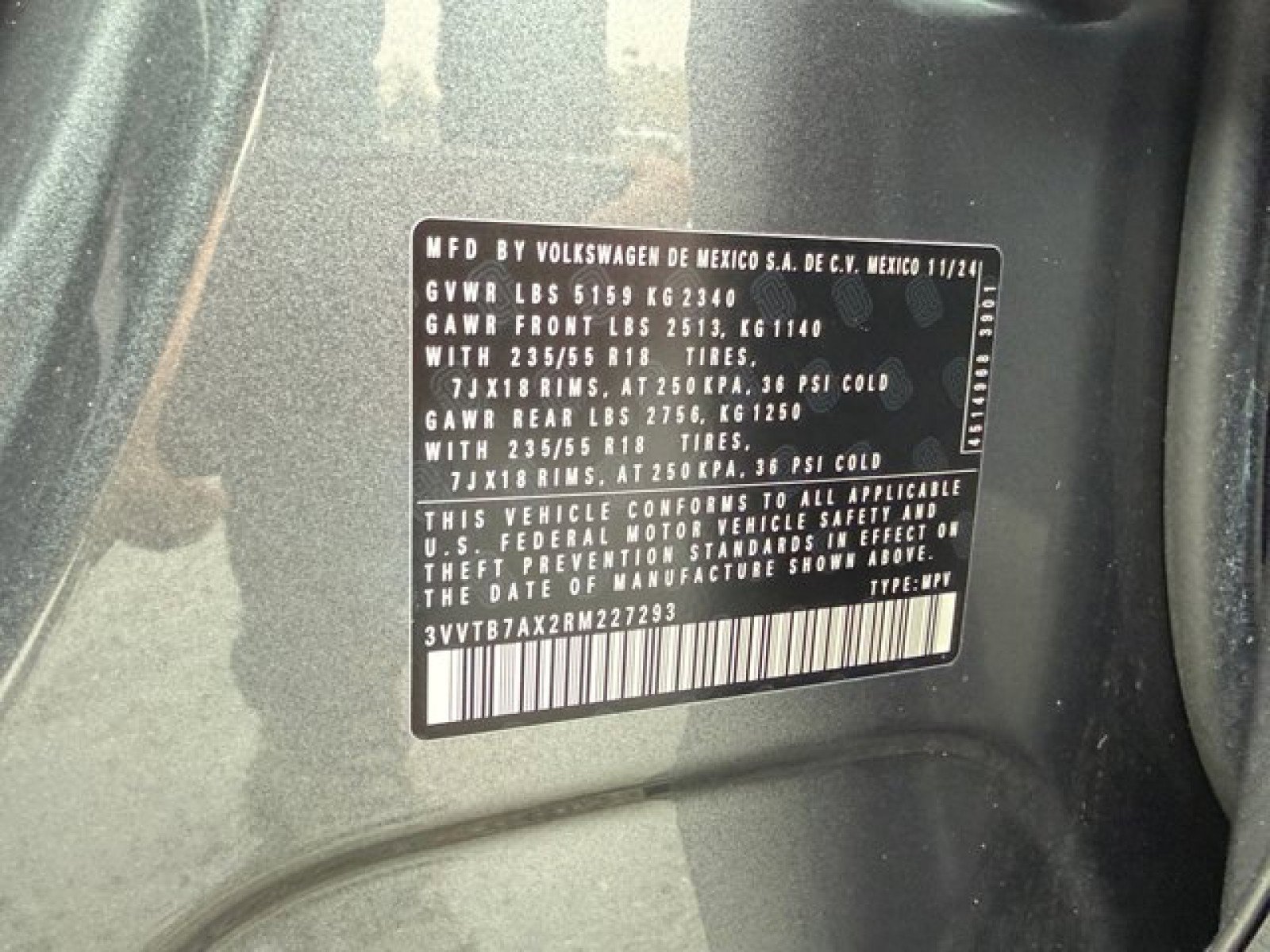 Used 2024 Volkswagen Tiguan Wolfsburg Edition image 24