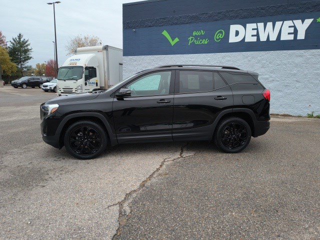 Used 2020 GMC Terrain SLT w/ Preferred Package image 2