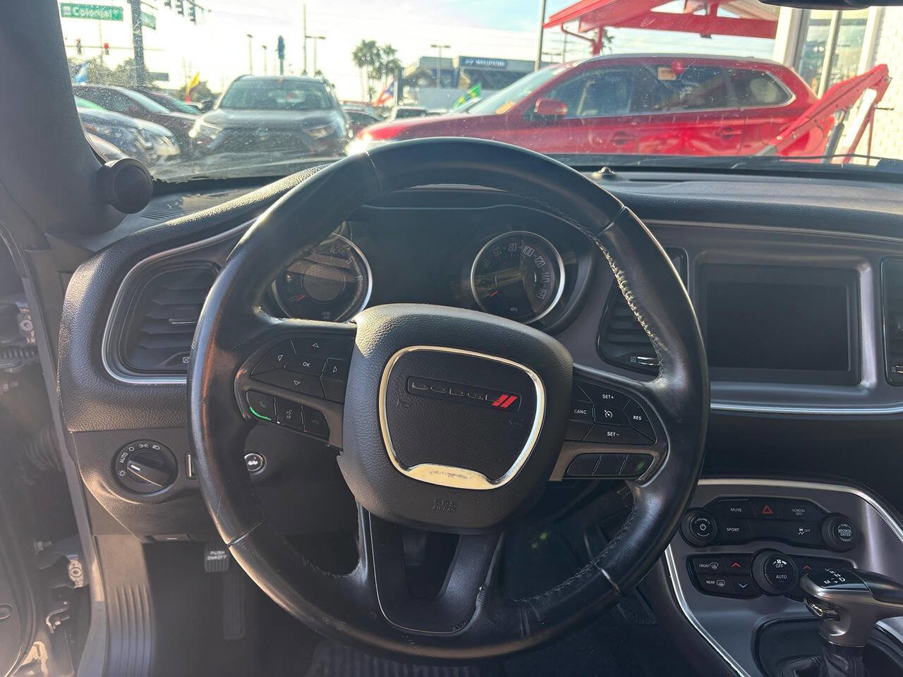 Used 2019 Dodge Challenger SXT image 7
