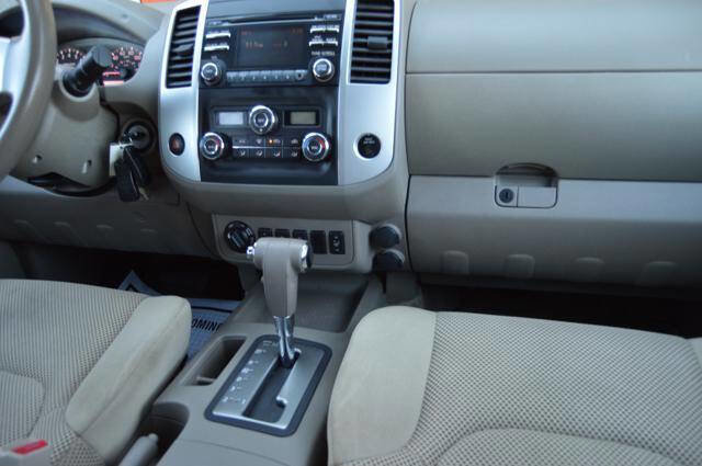 Used 2014 Nissan Frontier SV w/ SV Value Truck Package image 21