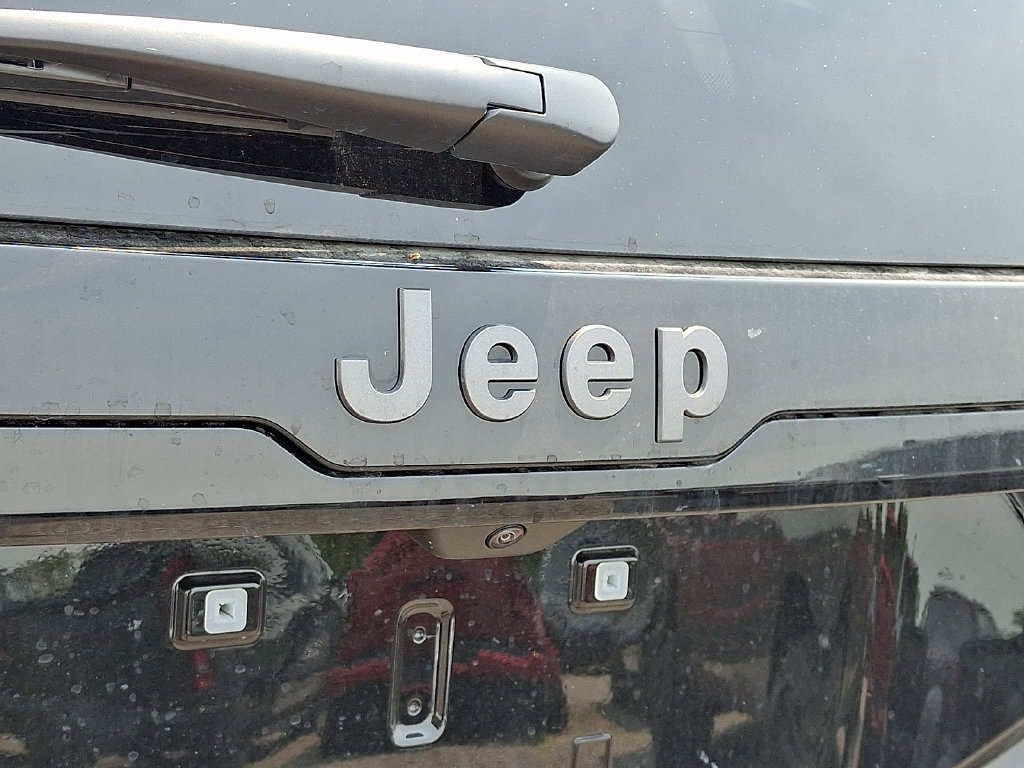 New 2026 Jeep Cherokee Laredo AWD/4WD image 21