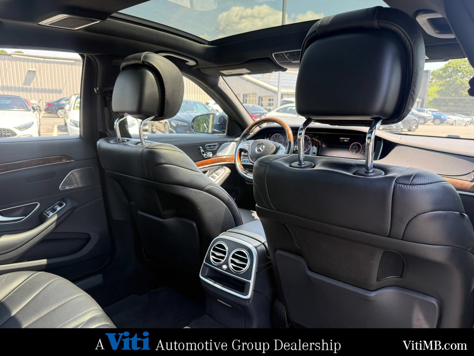 Used 2015 Mercedes-Benz S 550 4MATIC Sedan image 27