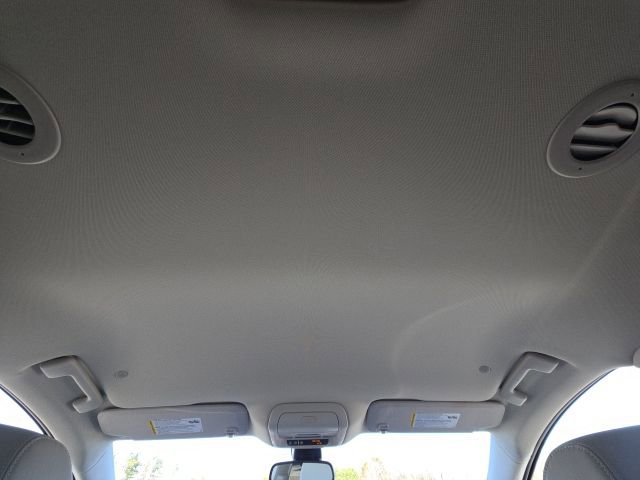 Used 2023 Buick Enclave Essence image 38