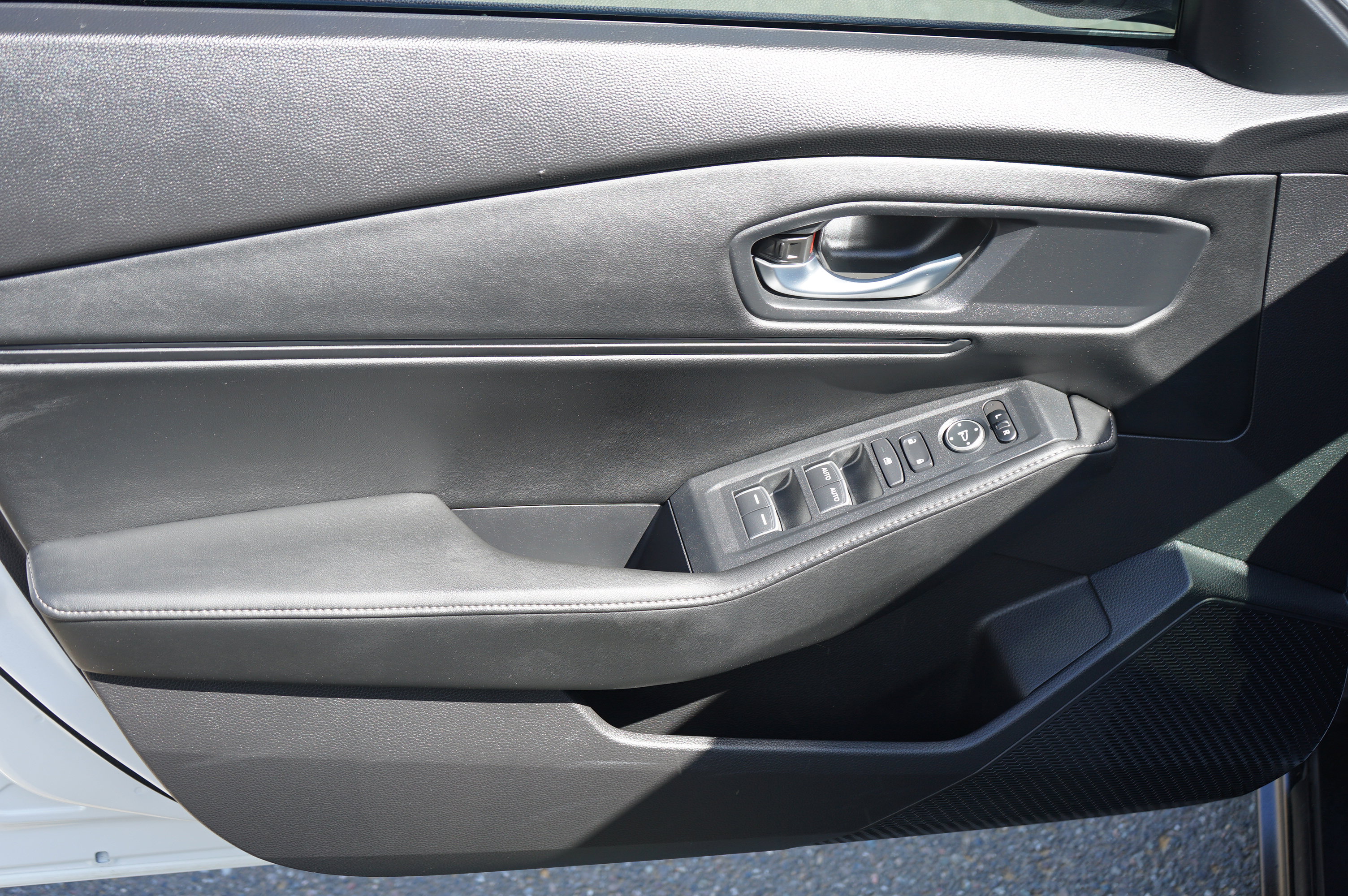 Used 2023 Honda Accord Sport image 7