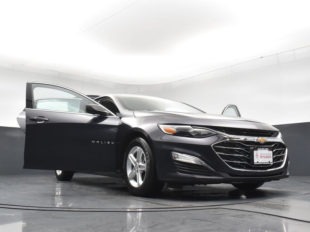Used 2022 Chevrolet Malibu LS FWD image 30