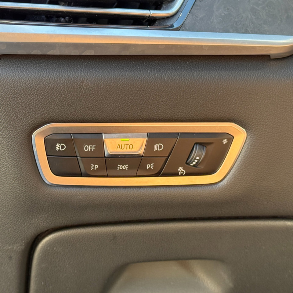 Used 2019 BMW X7 xDrive40i w/ Premium Package image 38