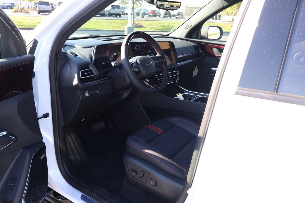 New 2026 Chevrolet Traverse RS w/ LPO, Floor Liner Package image 13