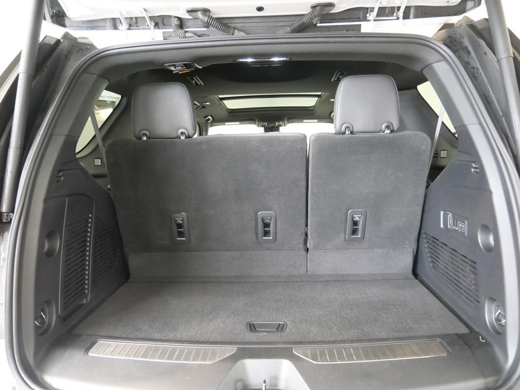 Used 2023 Chevrolet Tahoe High Country AWD/4WD image 32
