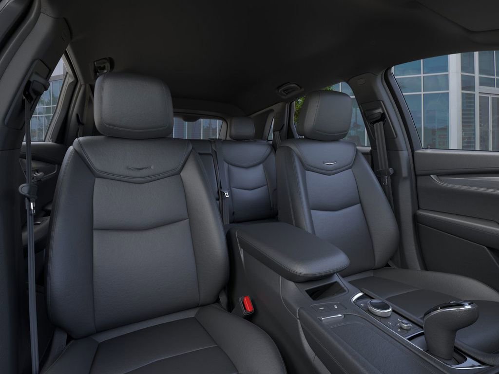 New 2025 Cadillac XT5 Luxury image 16