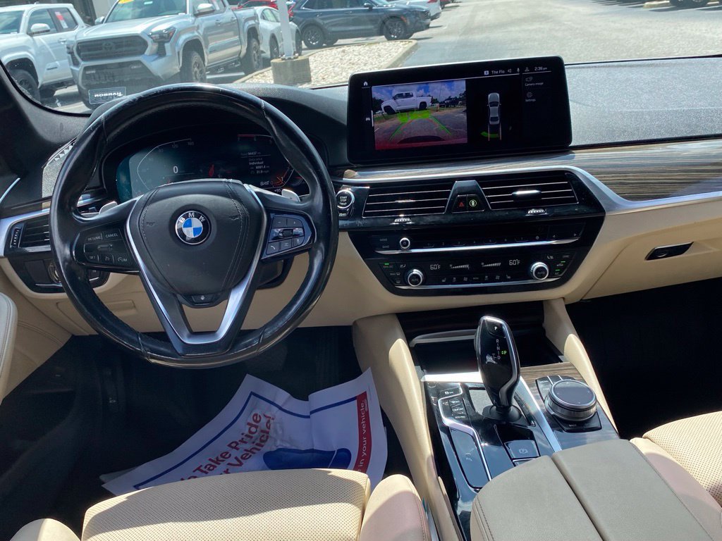 Used 2021 BMW 530i w/ Convenience Package RWD image 7