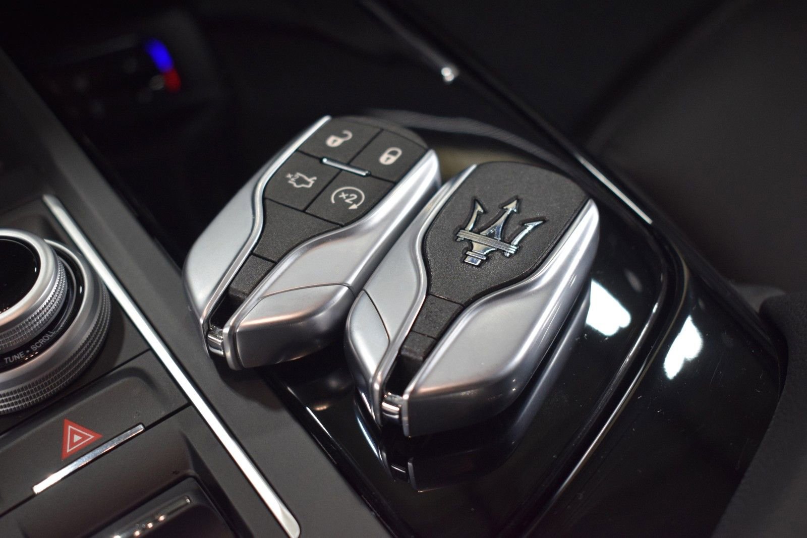 Certified 2023 Maserati Levante GT AWD/4WD image 39
