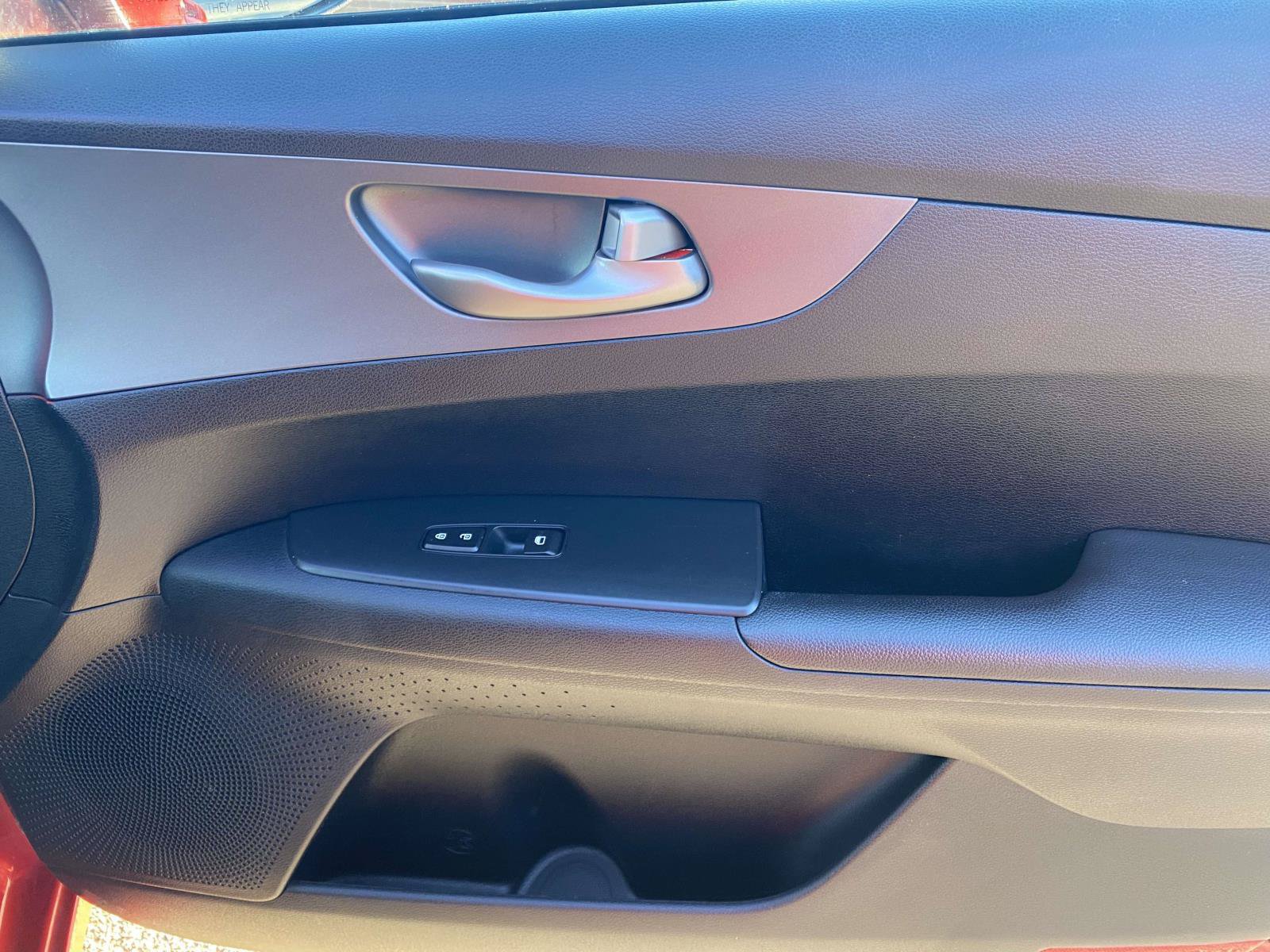 Used 2019 Kia Forte LXS FWD image 15