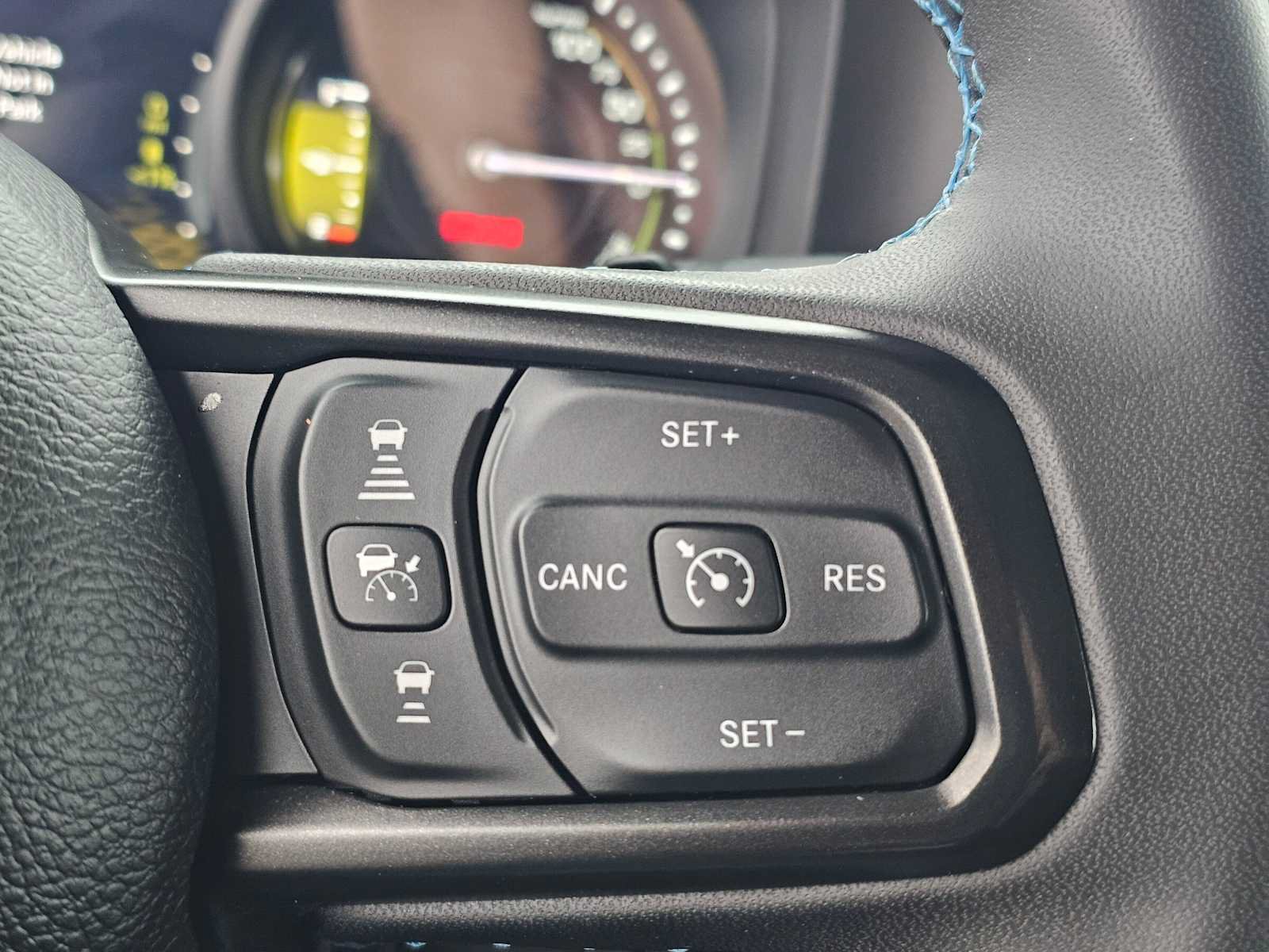 Used 2024 Jeep Wrangler Unlimited Rubicon 4xe AWD/4WD image 29