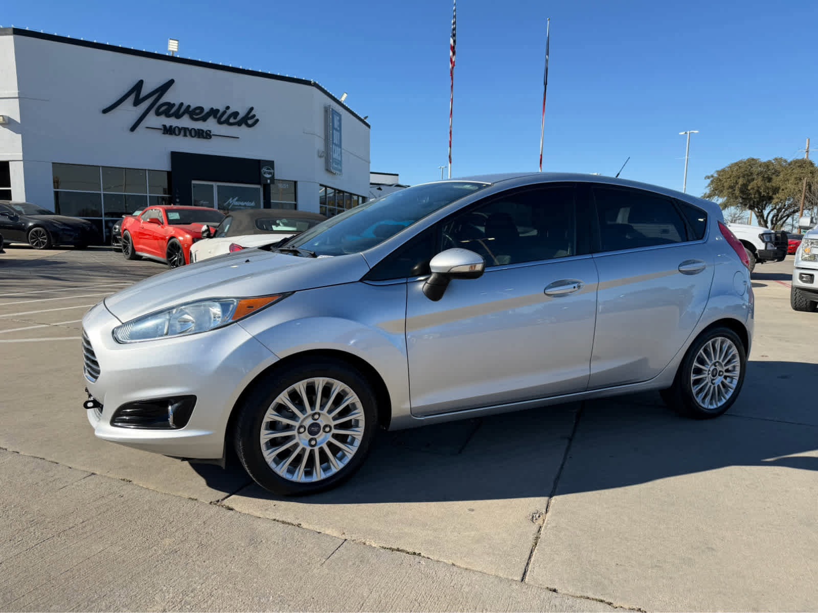 Used 2014 Ford Fiesta Titanium video 1