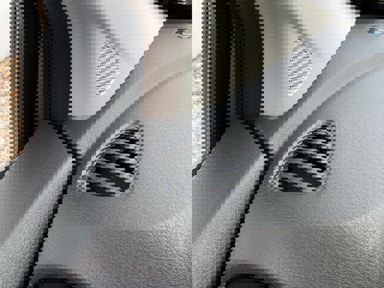 Used 2025 Nissan Versa SV image 25