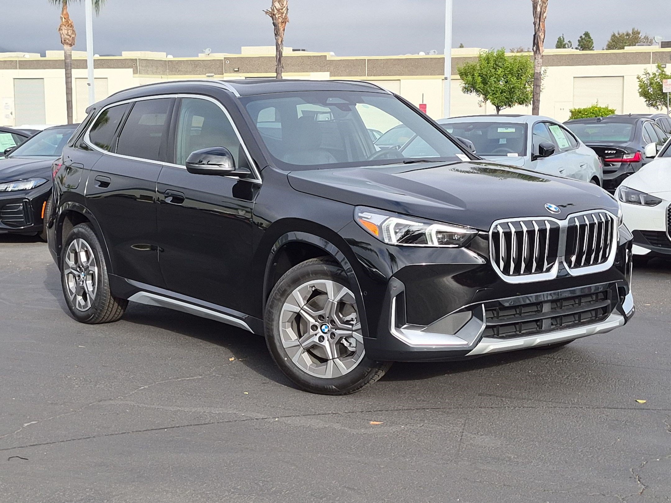 New 2027 BMW X1 xDrive28i AWD/4WD image 2