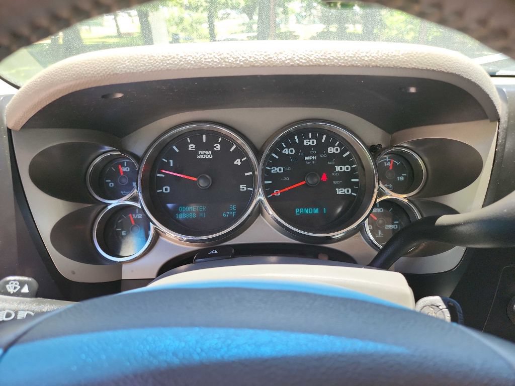 Used 2014 Chevrolet Silverado 2500 LT AWD/4WD image 21