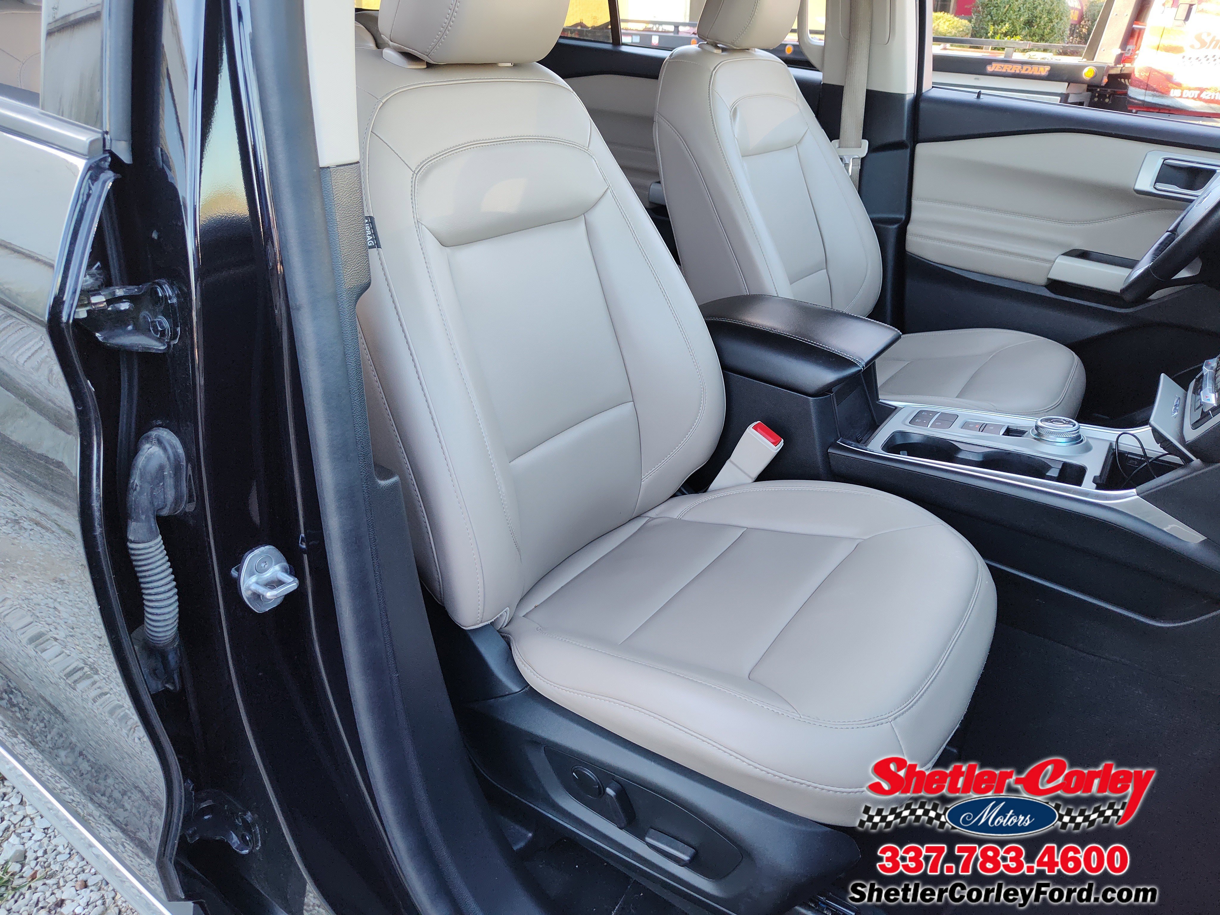 Used 2023 Ford Explorer XLT w/ Equipment Group 202A image 22