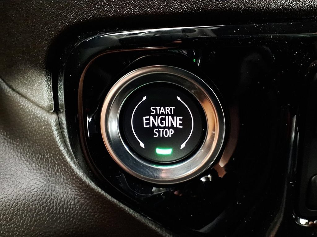 New 2026 GMC Sierra 1500 SLT AWD/4WD image 16