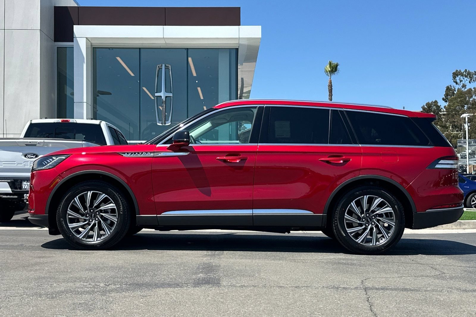 New 2026 Lincoln Aviator 2WD image 6