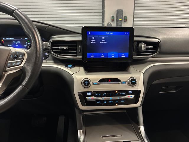 Used 2020 Ford Explorer XLT w/ Equipment Group 202A RWD image 18
