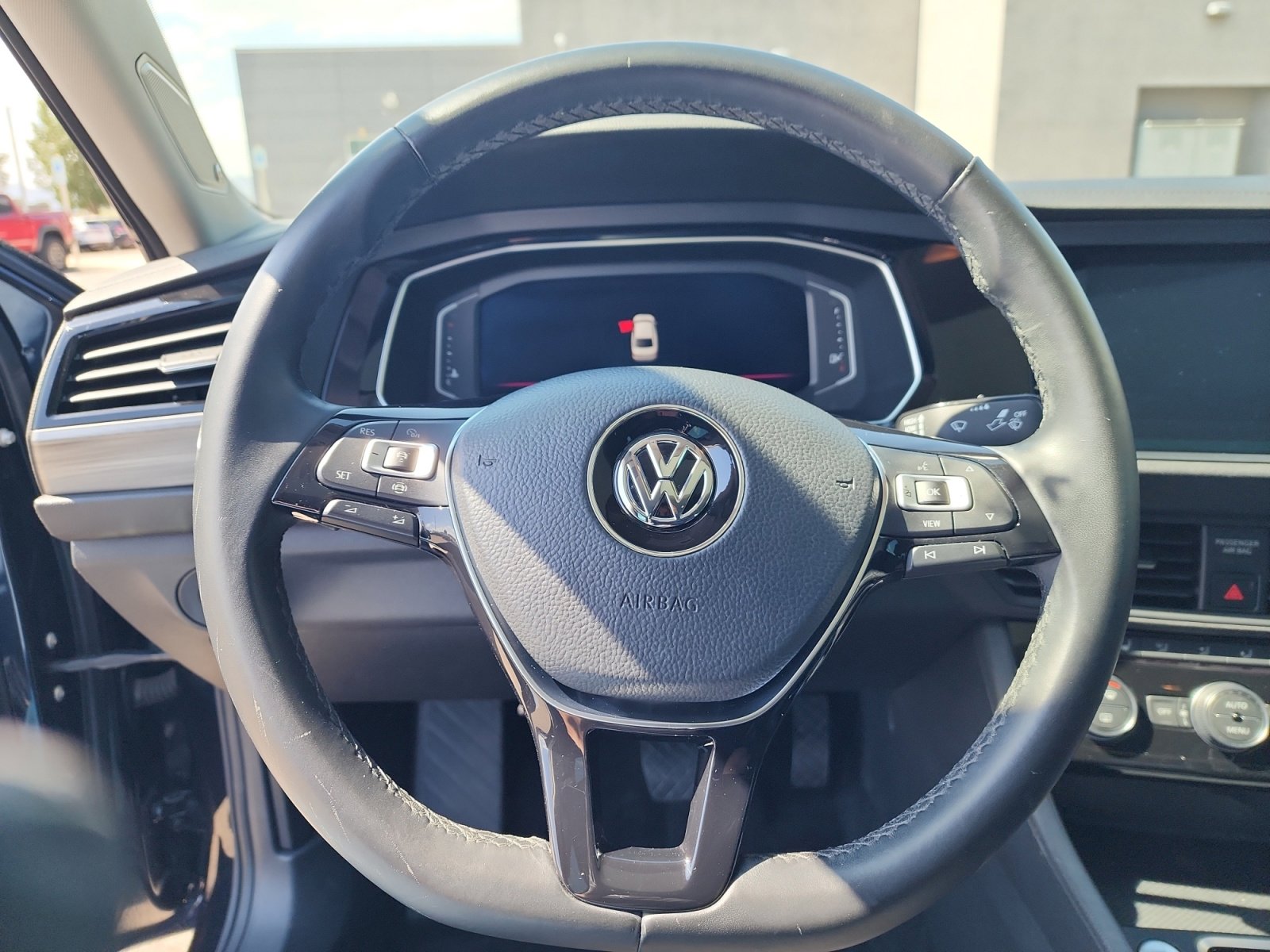Used 2019 Volkswagen Jetta SEL w/ Cold Weather Package image 9