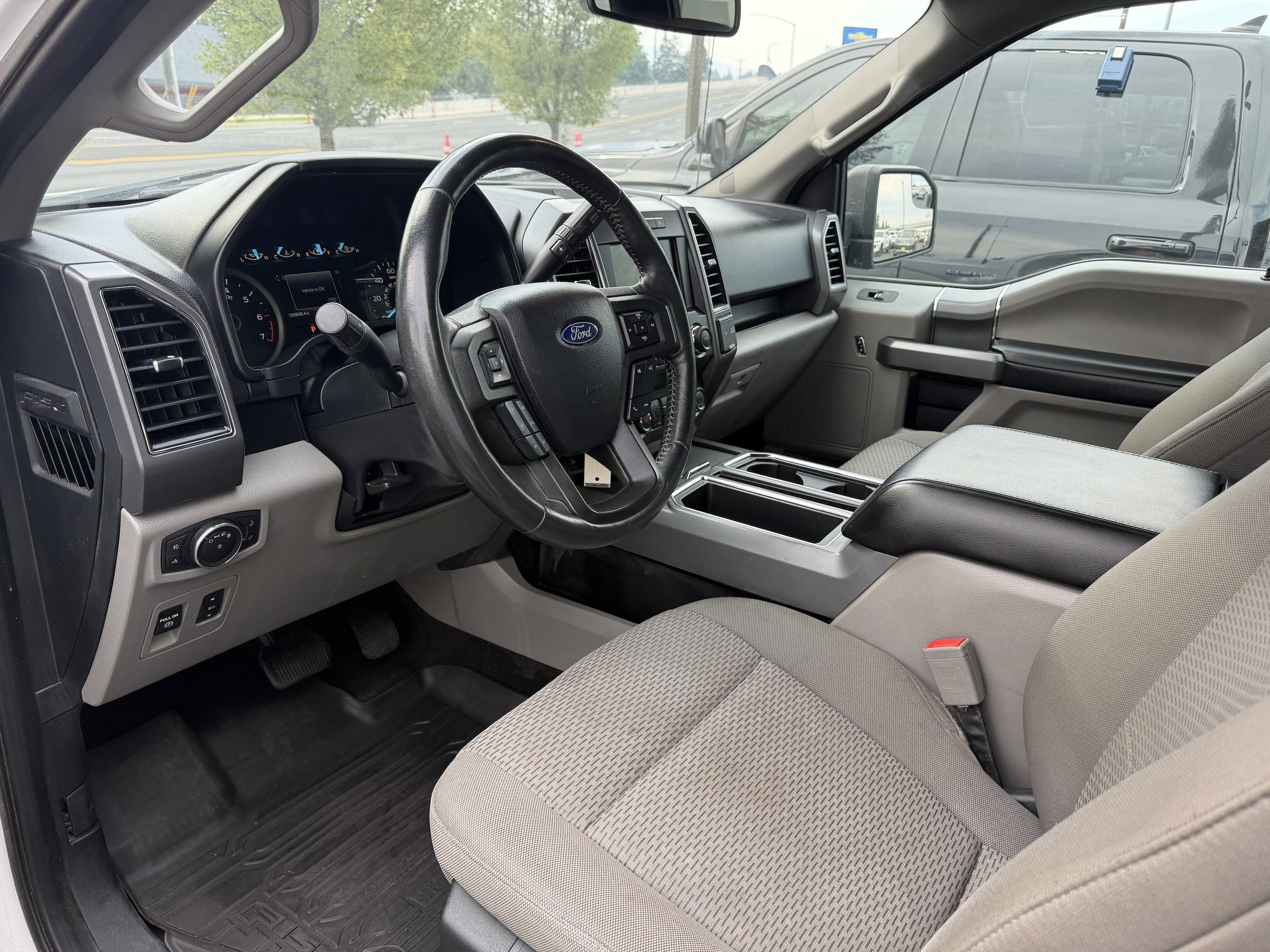 Used 2020 Ford F150 XLT w/ Equipment Group 302A Luxury AWD/4WD image 10