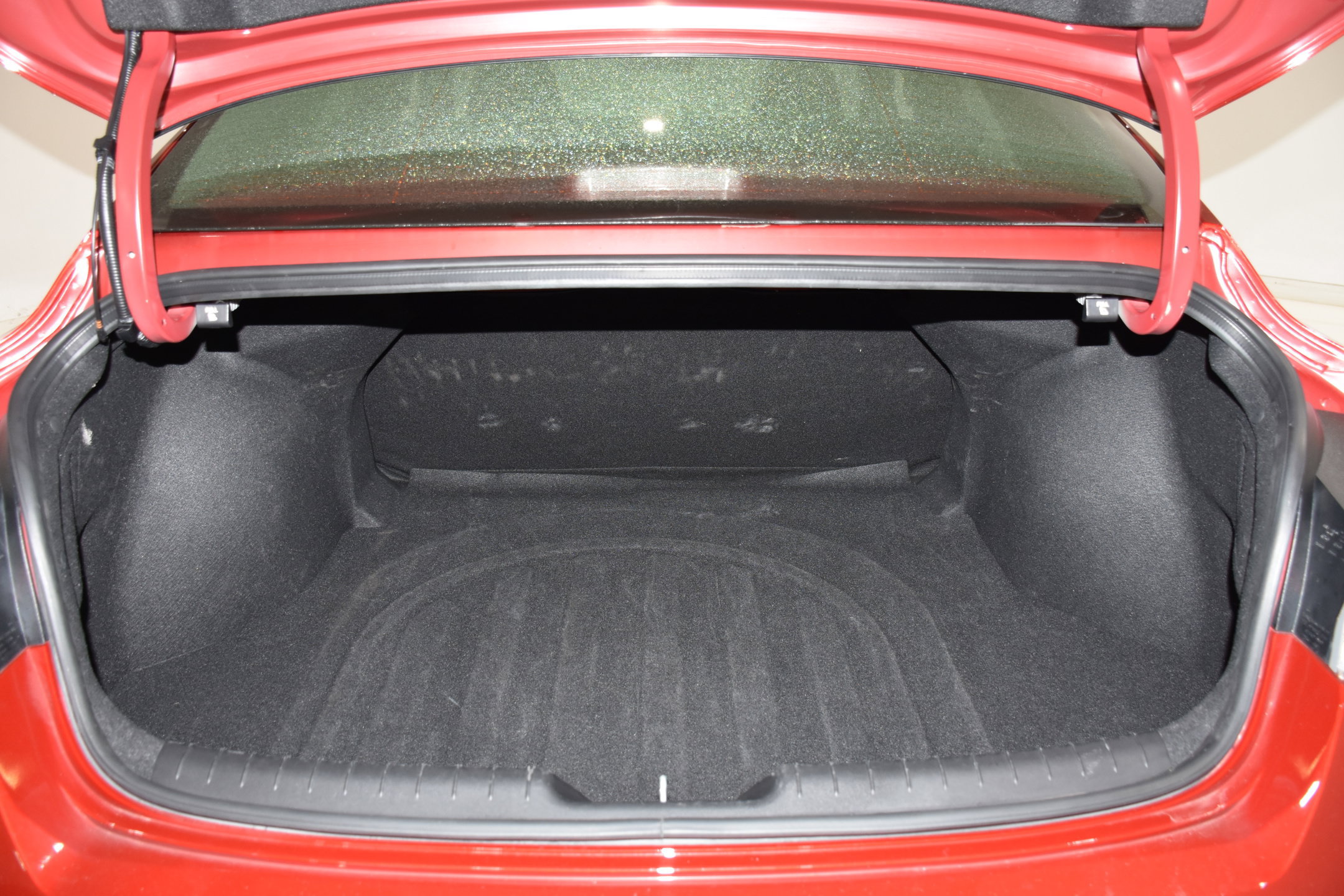 Used 2026 Hyundai Elantra Sport FWD image 30