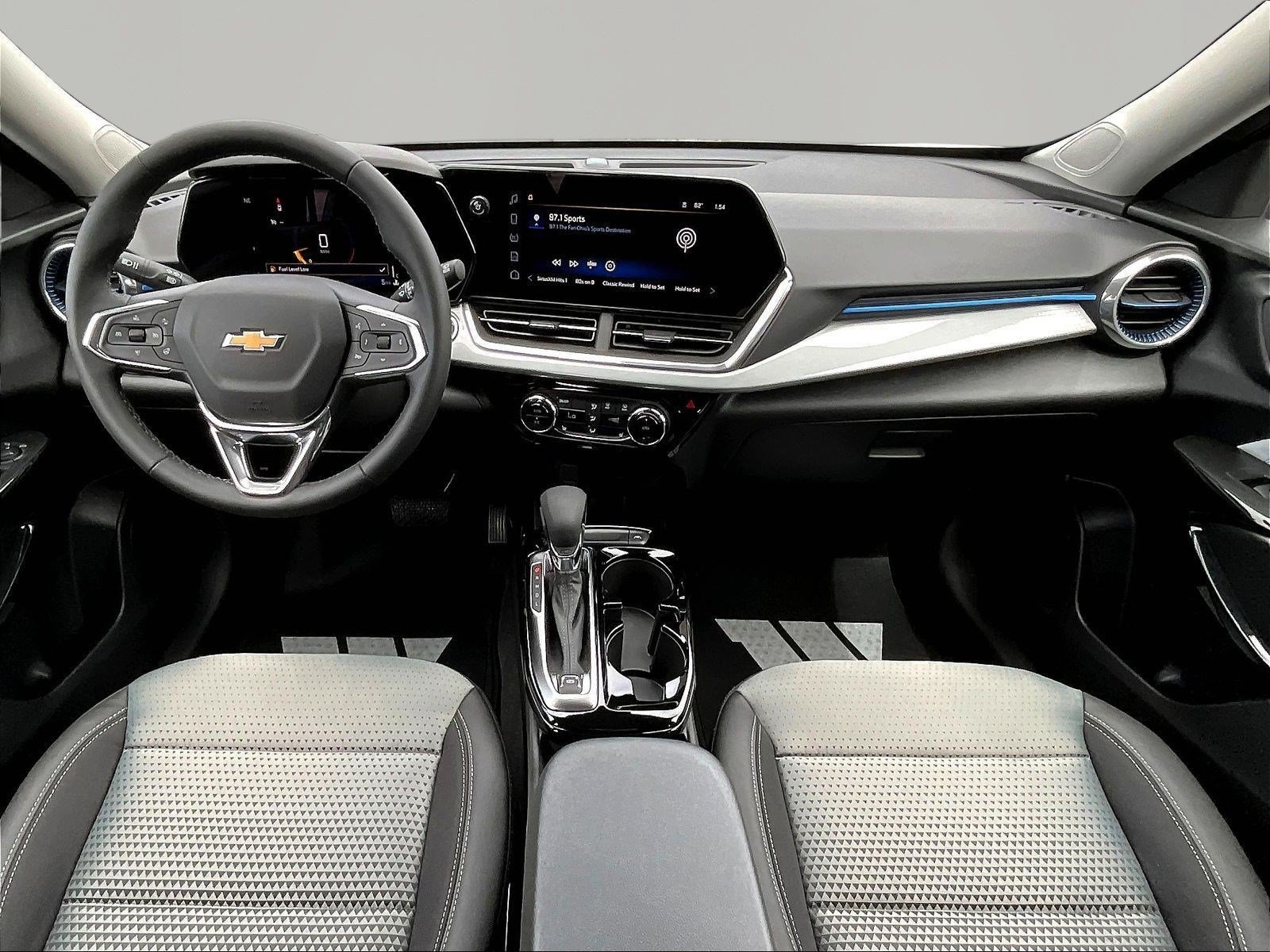 New 2026 Chevrolet Trax LT w/ LT Convenience Package FWD image 10