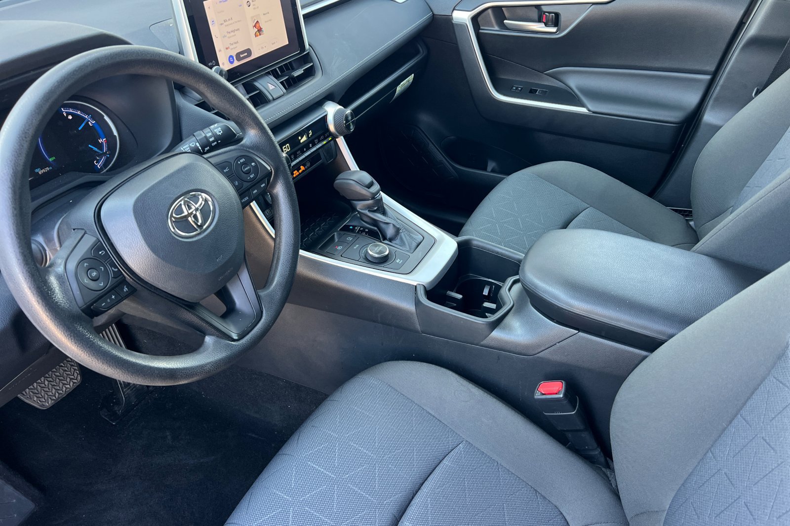 Certified 2023 Toyota RAV4 XLE AWD/4WD image 9